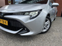 55723313-toyota-corolla-2019