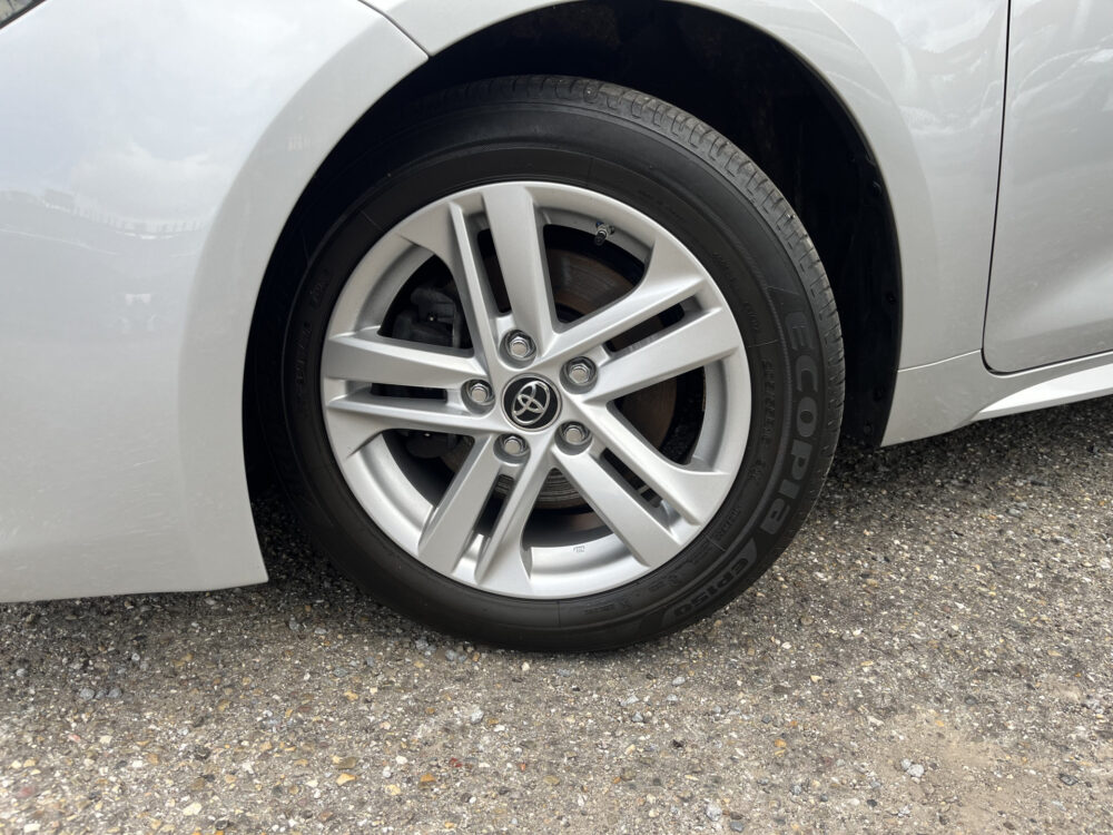 55723313-toyota-corolla-2019