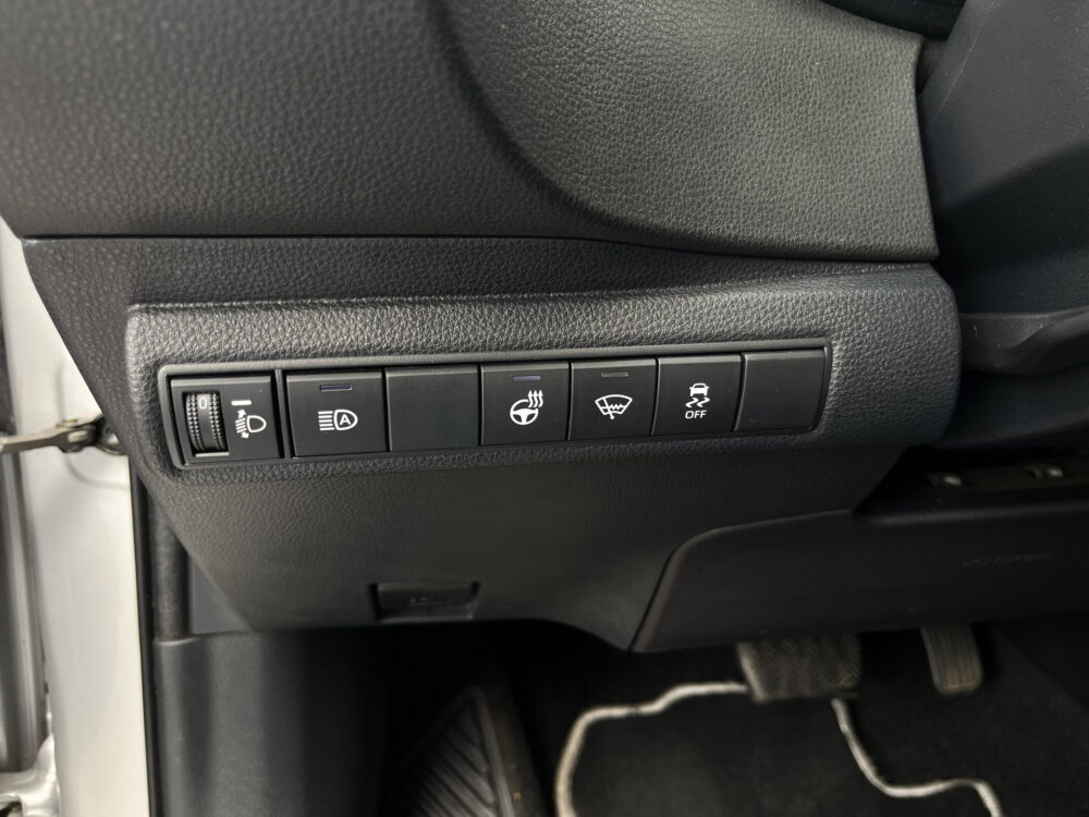 55723313-toyota-corolla-2019