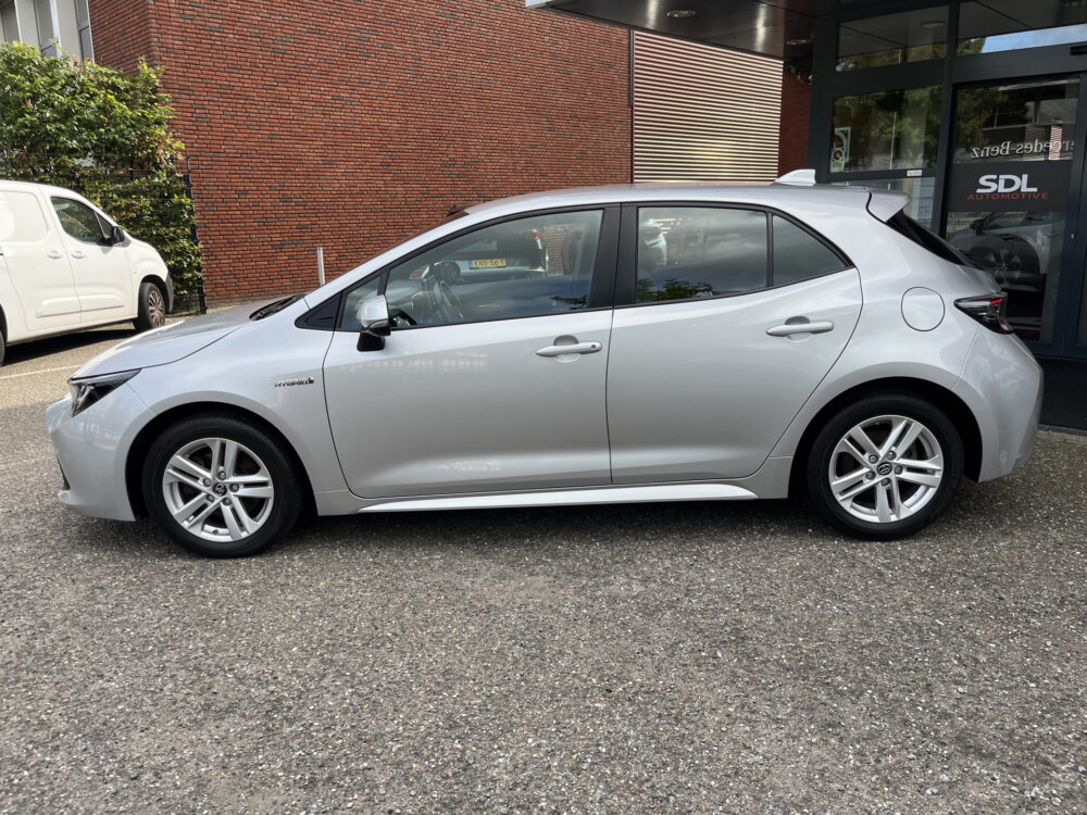 55723313-toyota-corolla-2019