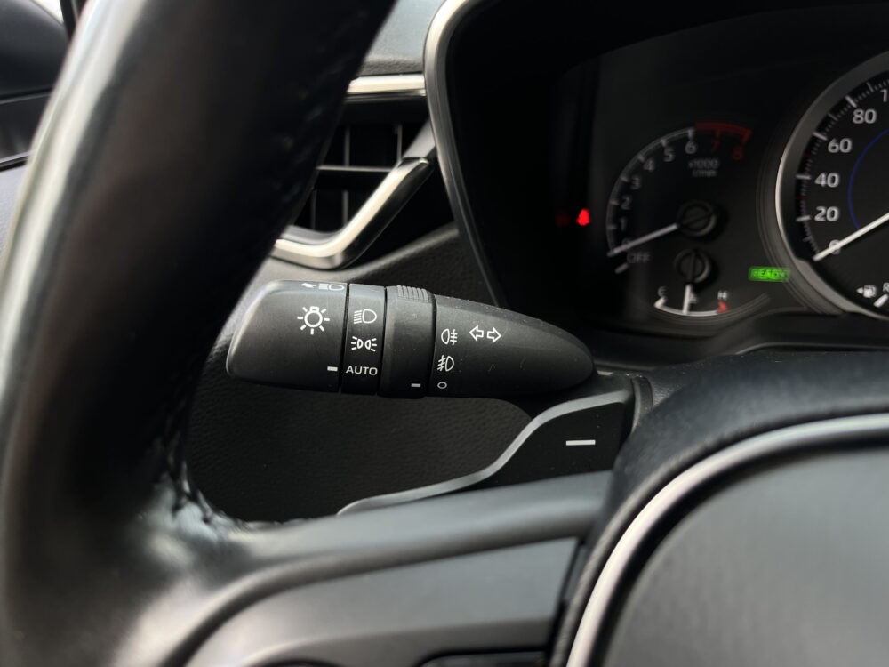 55723313-toyota-corolla-2019
