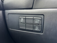 55728017-mazda-3-2018