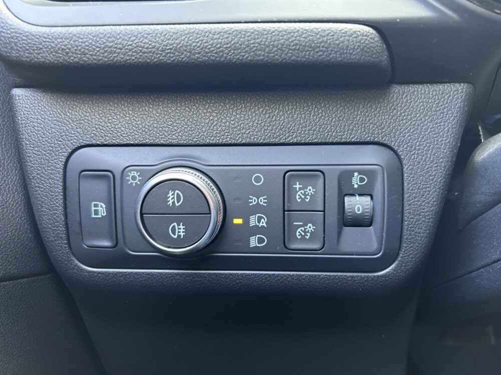 55869979-ford-kuga-2022