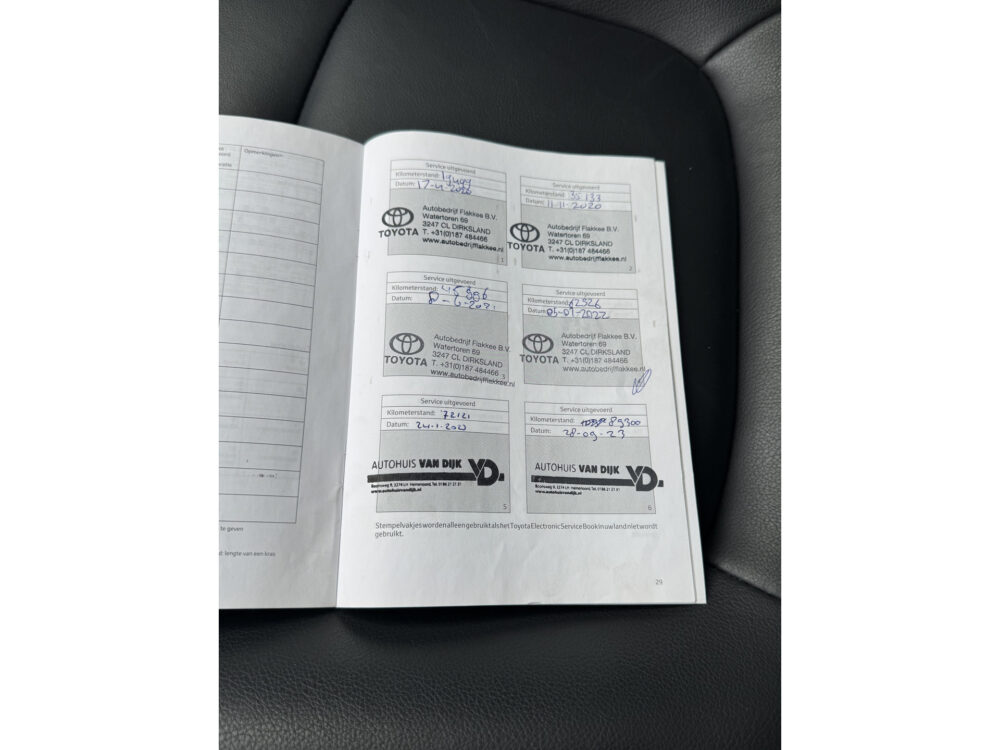 55921450-toyota-rav4-2019