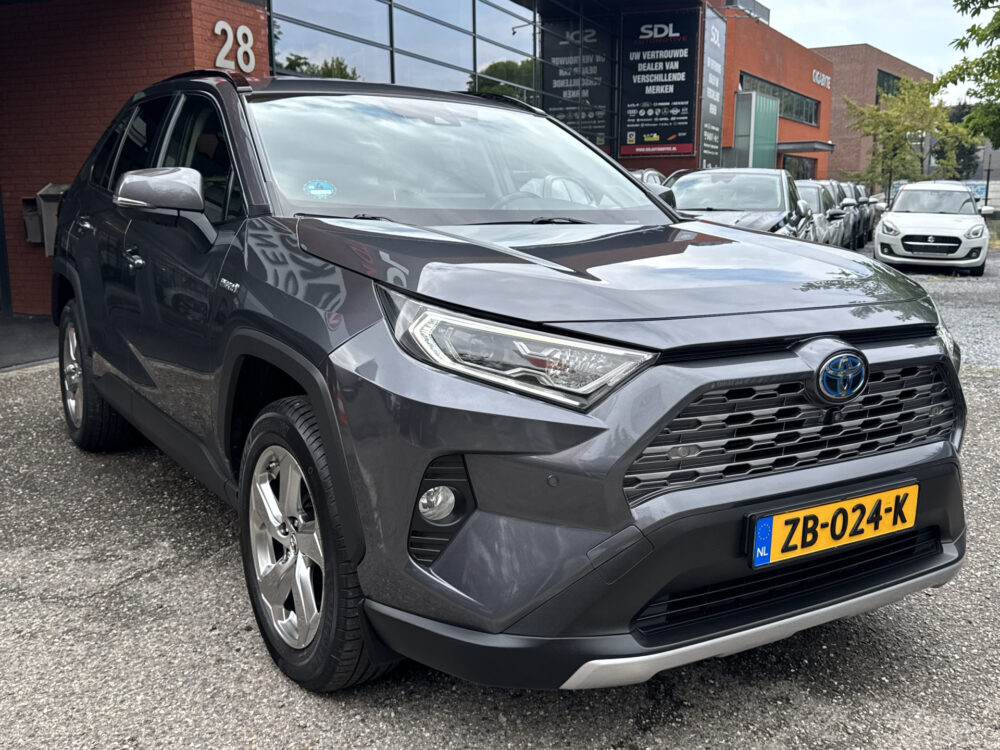 55921450-toyota-rav4-2019