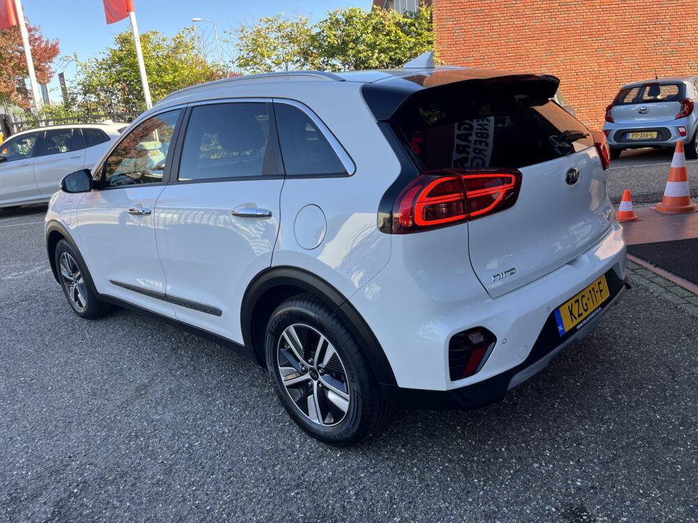 55946280-kia-niro-2019
