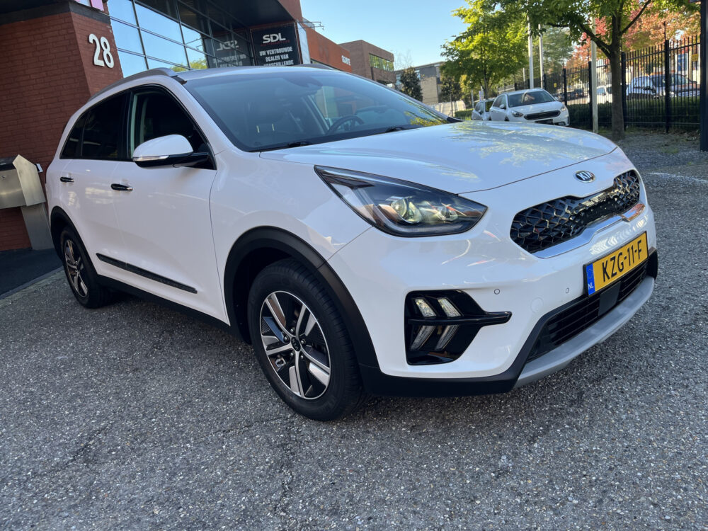 55946280-kia-niro-2019