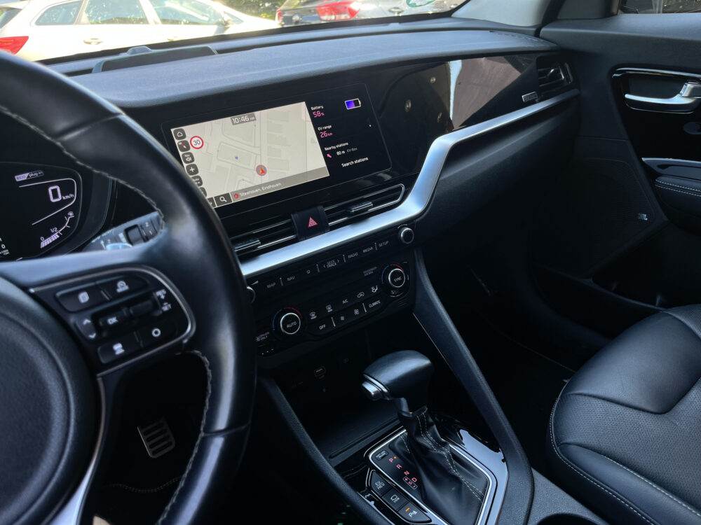 55946280-kia-niro-2019