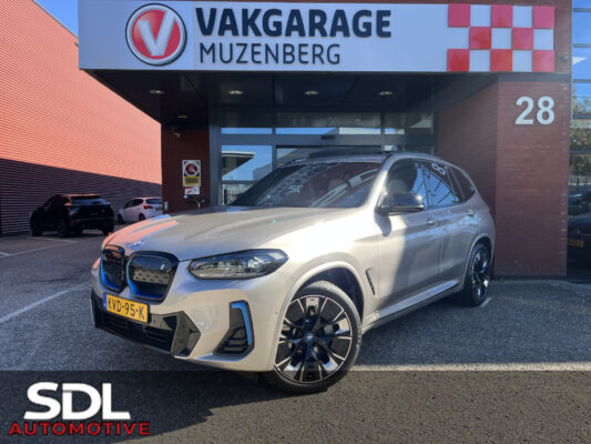 55949818-bmw-ix3-2022