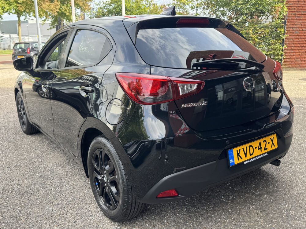 56024572-mazda-2-2019
