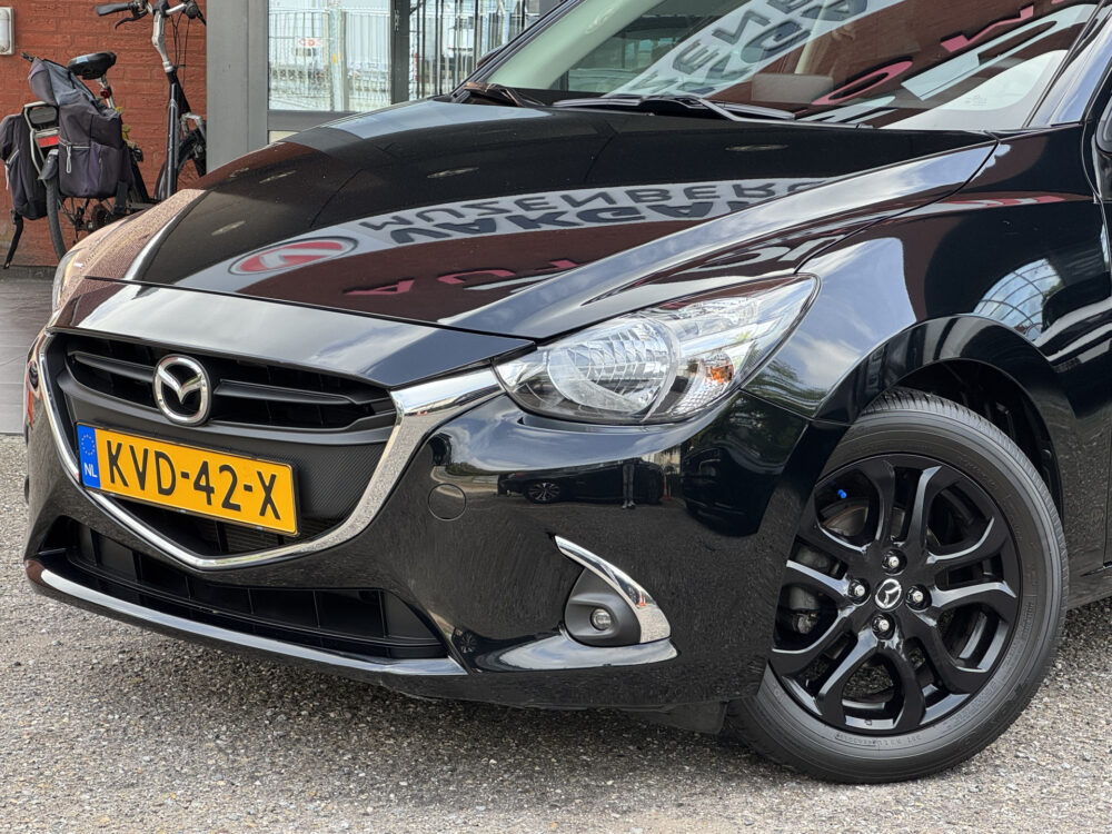 56024572-mazda-2-2019