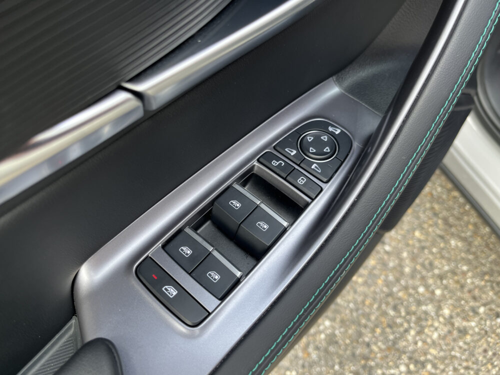 BYD SEAL U