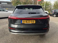 56194232-audi-e-tron-2022