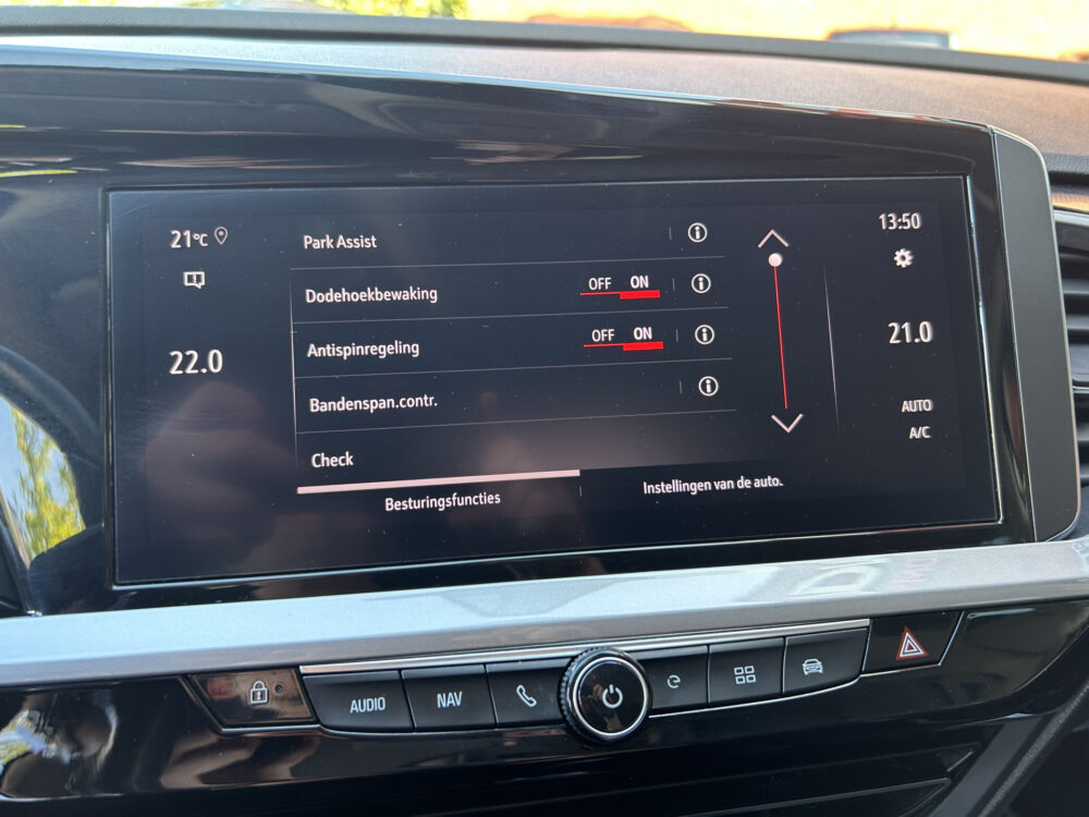 56221182-opel-grandland-2023