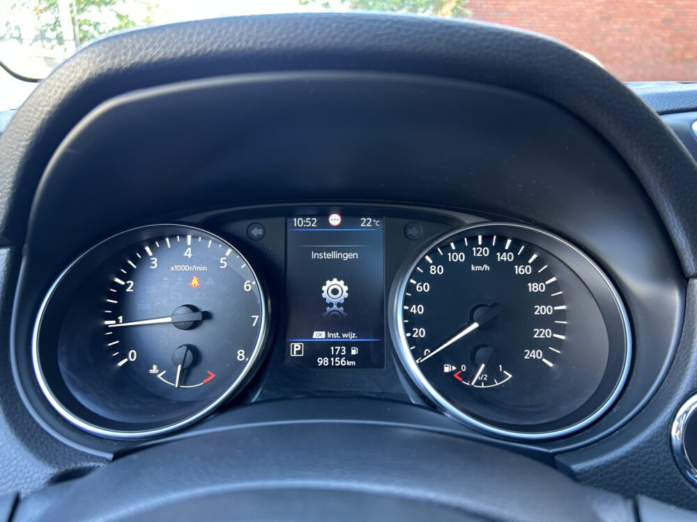 56243411-nissan-qashqai-2021