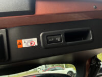 56257844-lexus-lbx-2025