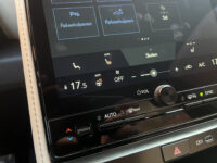 56257844-lexus-lbx-2025