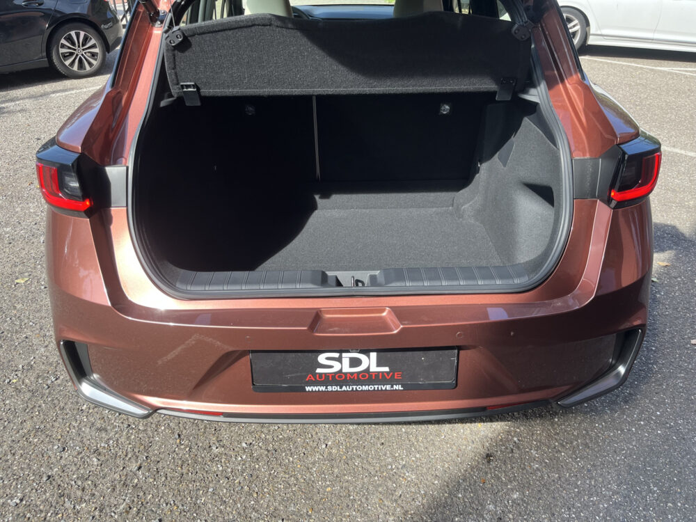 Lexus LBX