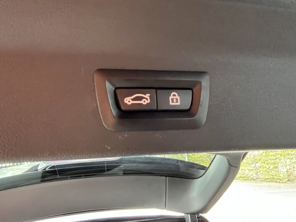 56280118-bmw-ix3-2022