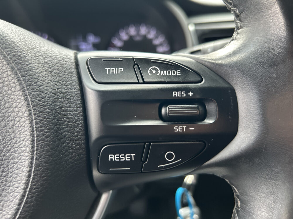 56297841-kia-rio-2017