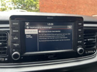 56297841-kia-rio-2017