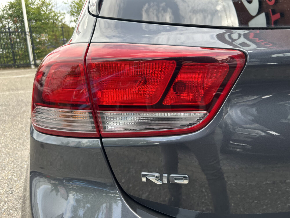 56297841-kia-rio-2017
