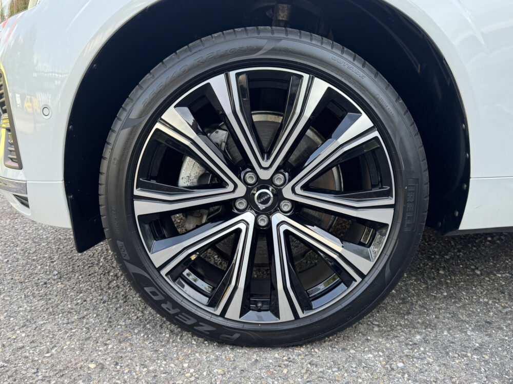 56360508-volvo-xc60-2024