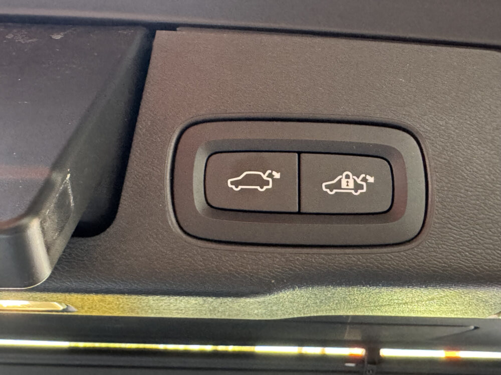 56360508-volvo-xc60-2024
