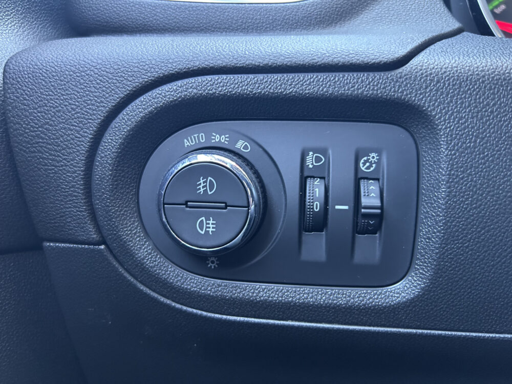56399253-opel-grandland-x-2021