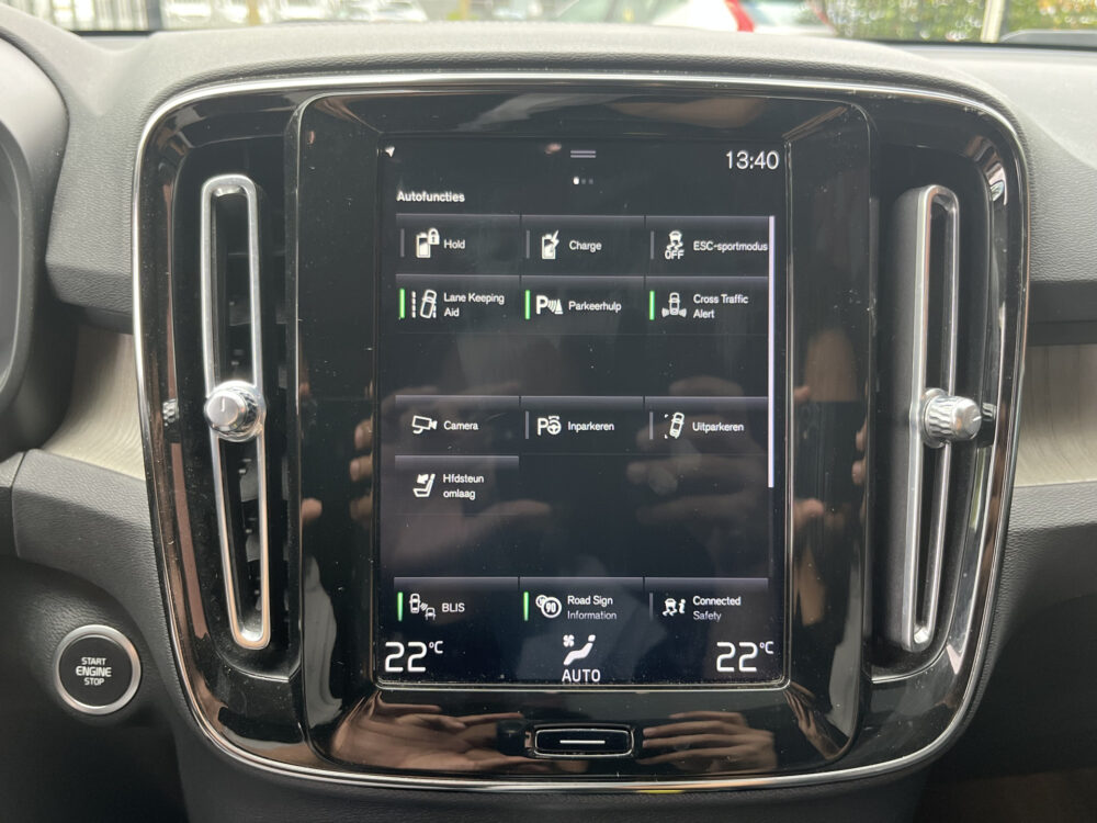 Volvo XC40