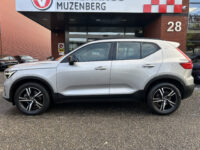 56426563-volvo-xc40-2022