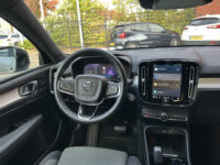 56426563-volvo-xc40-2022