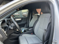 56426563-volvo-xc40-2022