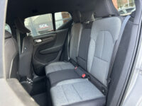 56426563-volvo-xc40-2022