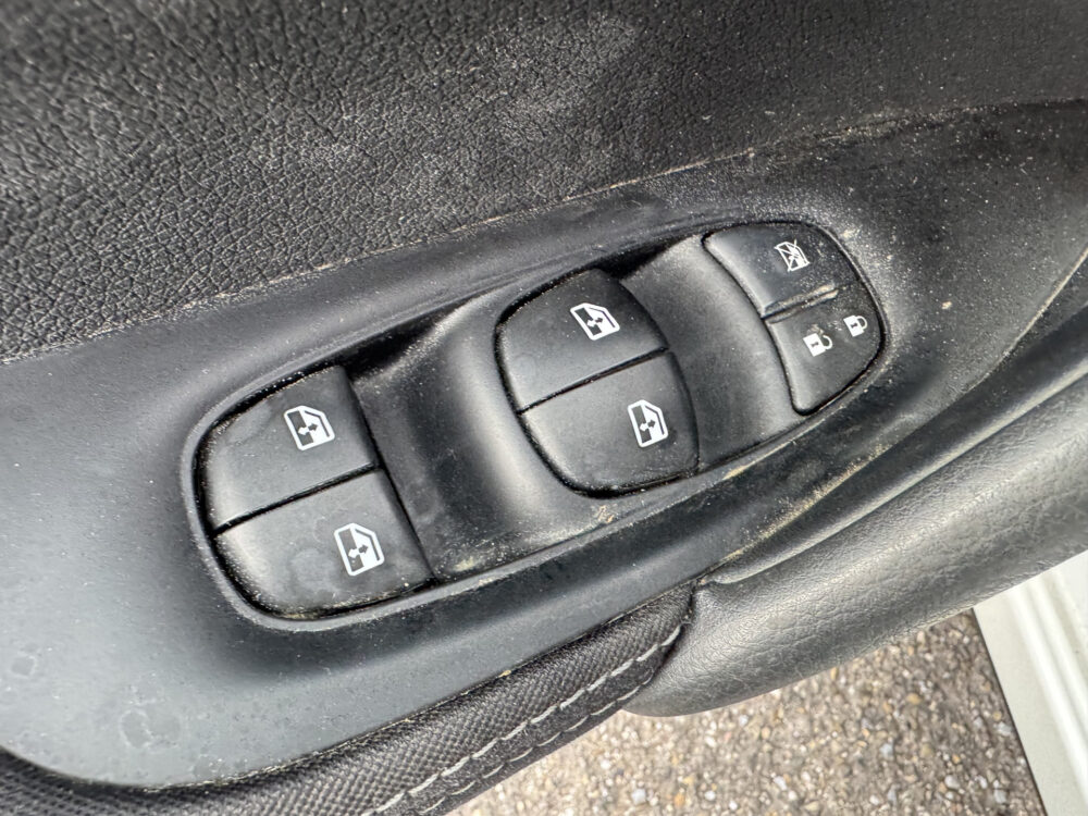 56428659-nissan-qashqai-2020