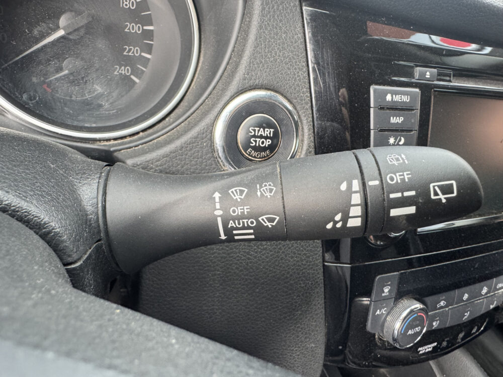 56428659-nissan-qashqai-2020