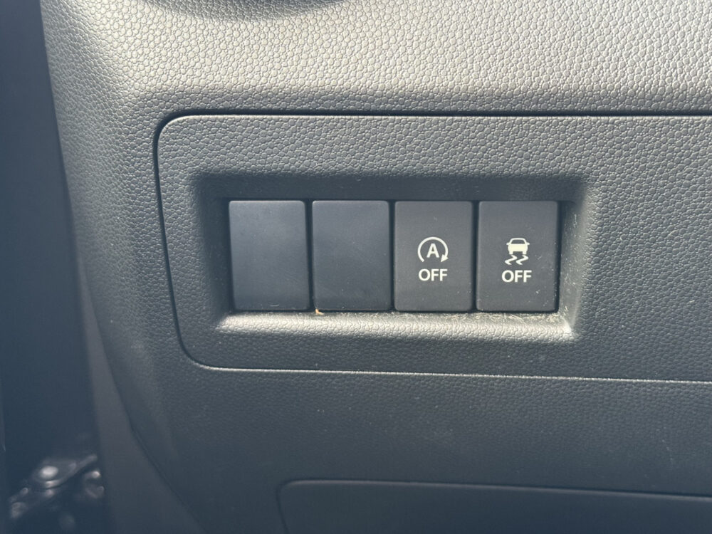 56601591-suzuki-ignis-2022
