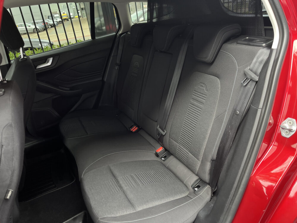 56603423-ford-focus-wagon-2019