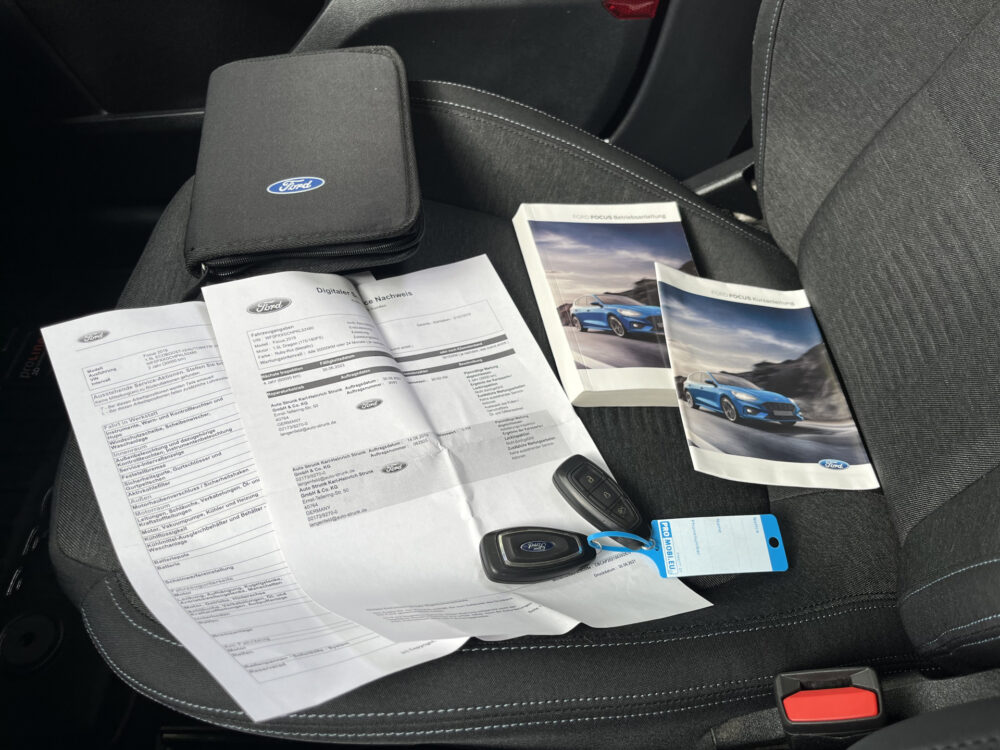 56603423-ford-focus-wagon-2019