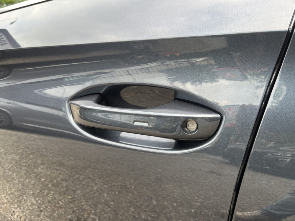 56628141-seat-leon-2021