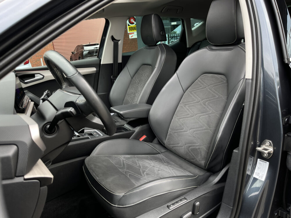 56628141-seat-leon-2021