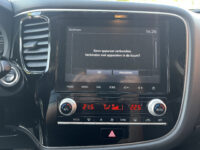 56660255-mitsubishi-outlander-2020