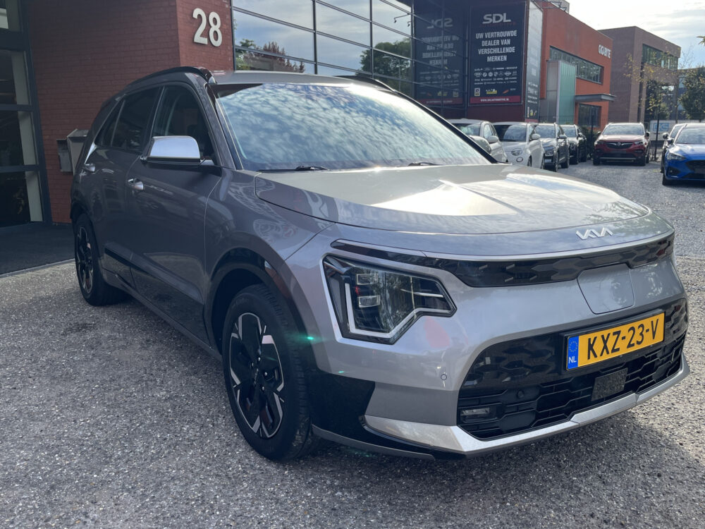56686694-kia-e-niro-2022