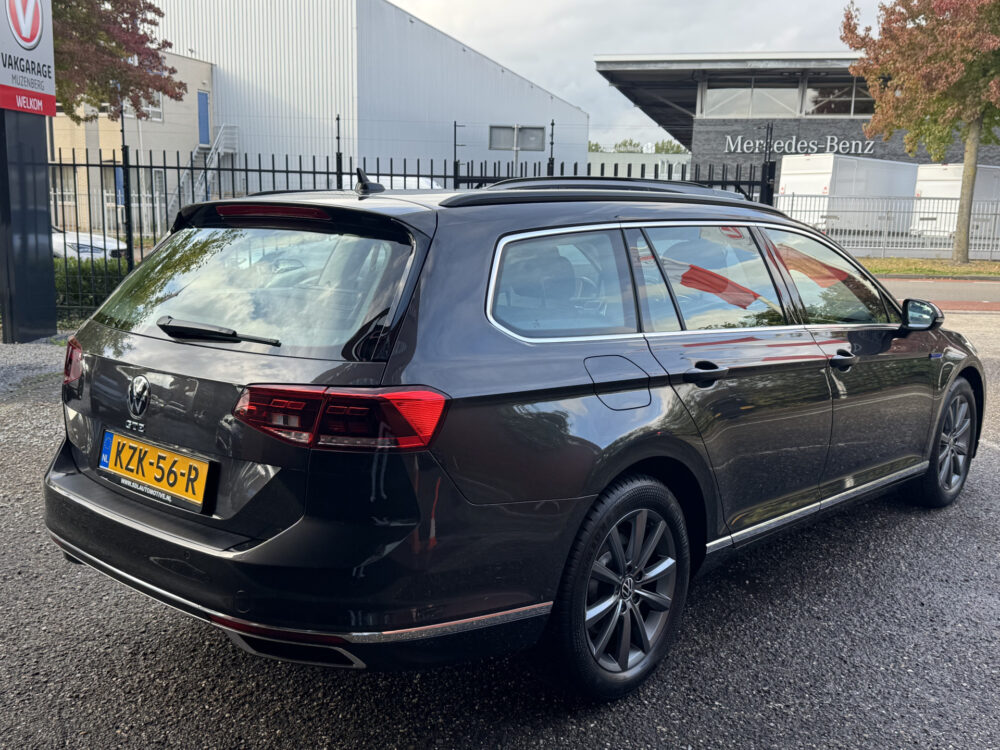 56731222-volkswagen-passat-2022