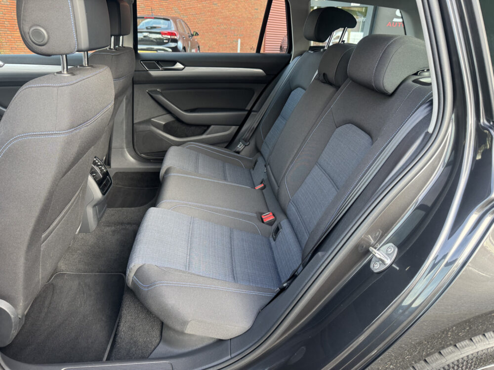 56731222-volkswagen-passat-2022