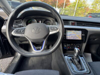 56731222-volkswagen-passat-2022