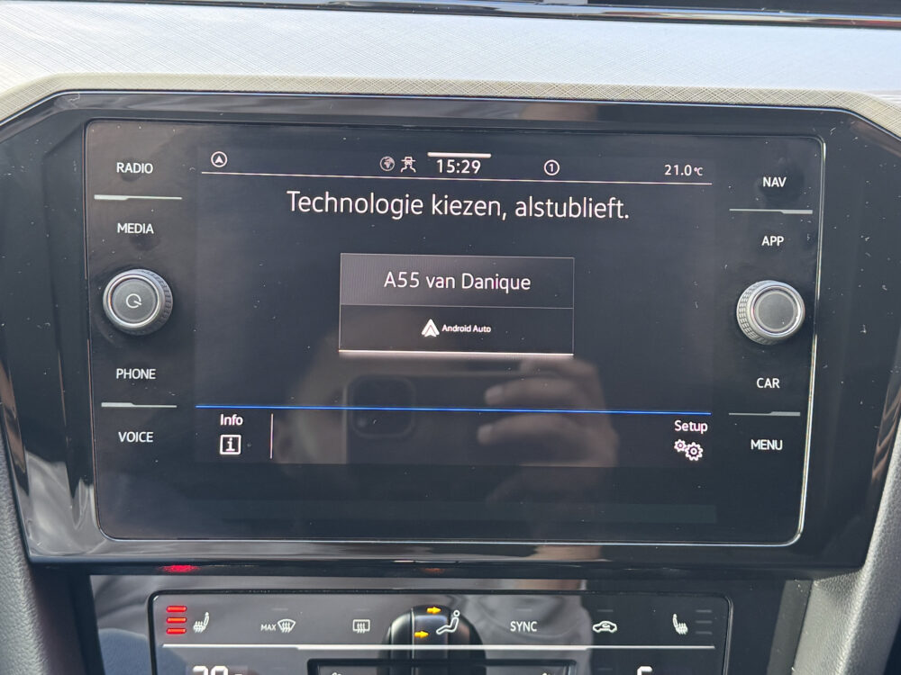 56731222-volkswagen-passat-2022