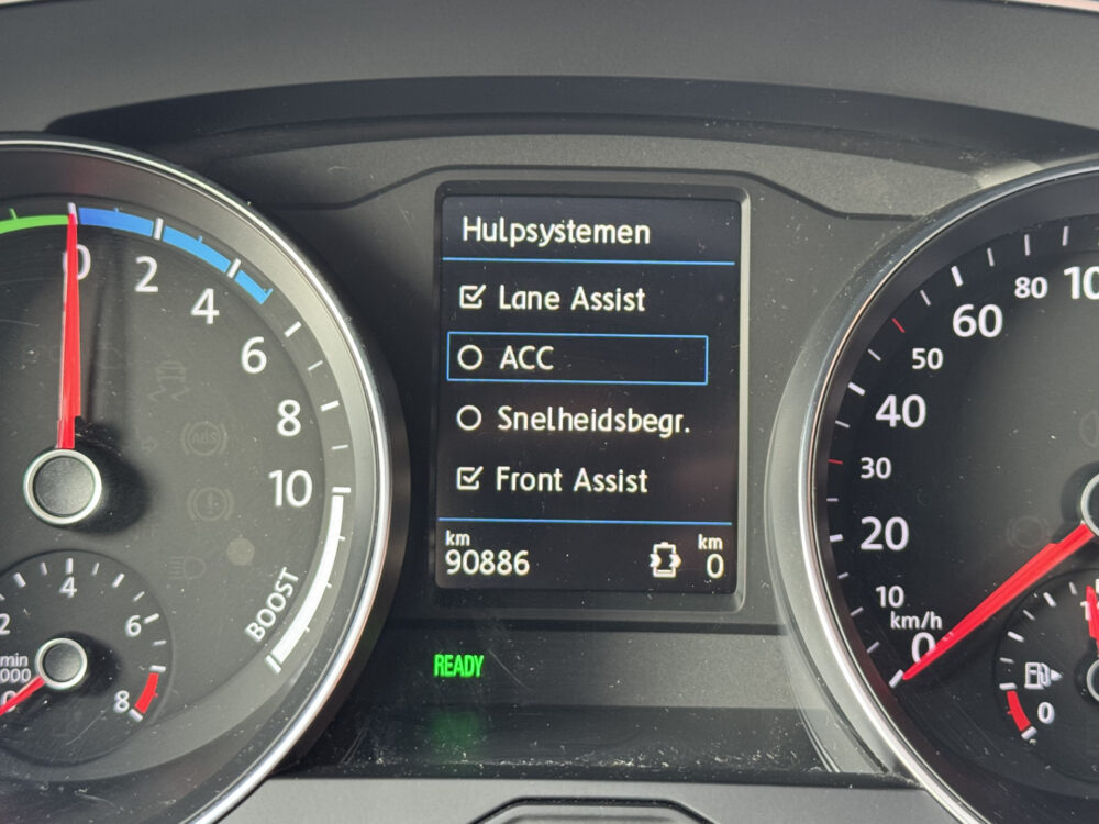 56731222-volkswagen-passat-2022