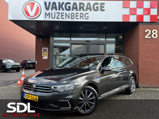 56731222-volkswagen-passat-2022