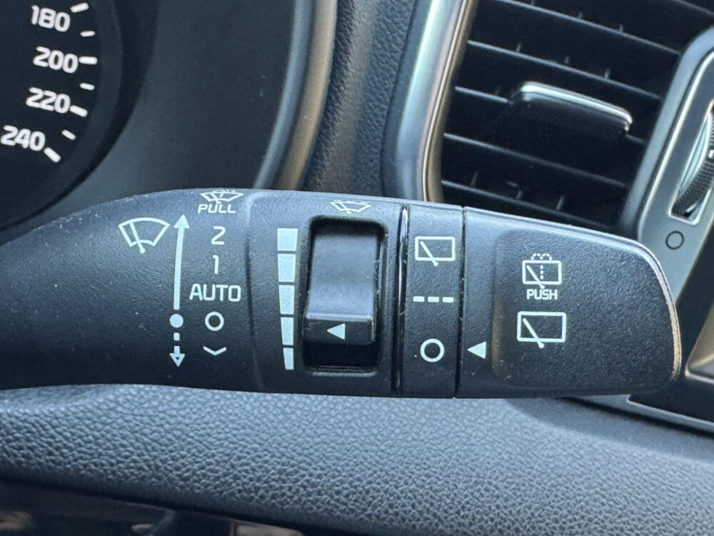 56788855-kia-sportage-2016